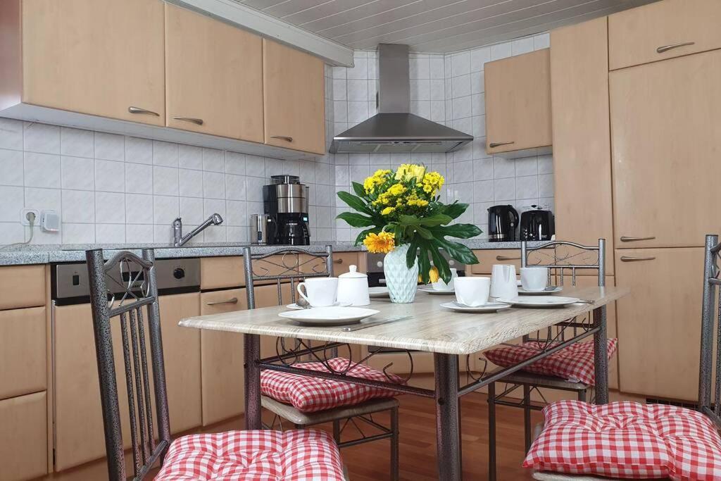 Вилла Stadtb,Burggleiberg,Whirlpool,2Xbad,3Zimmernetflix Krofdorf-Gleiberg Экстерьер фото